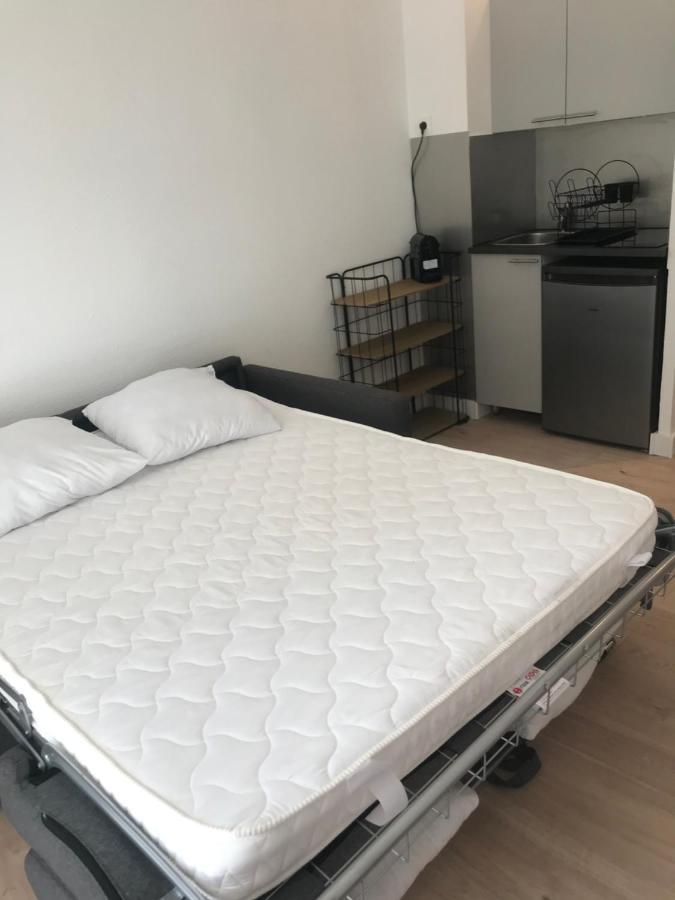Studio 2 adultes 2 enfants Sanary sur Mer à 800m de la mer Esterno foto